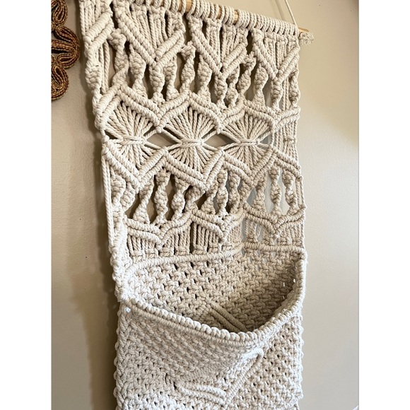Boho Macrame Fringe Pocket Wall Hanging Cotton Natural Fiber Home Decor - Picture 4 of 10